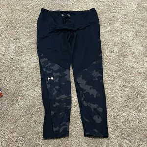 Black fleece lined leggings 25” long.